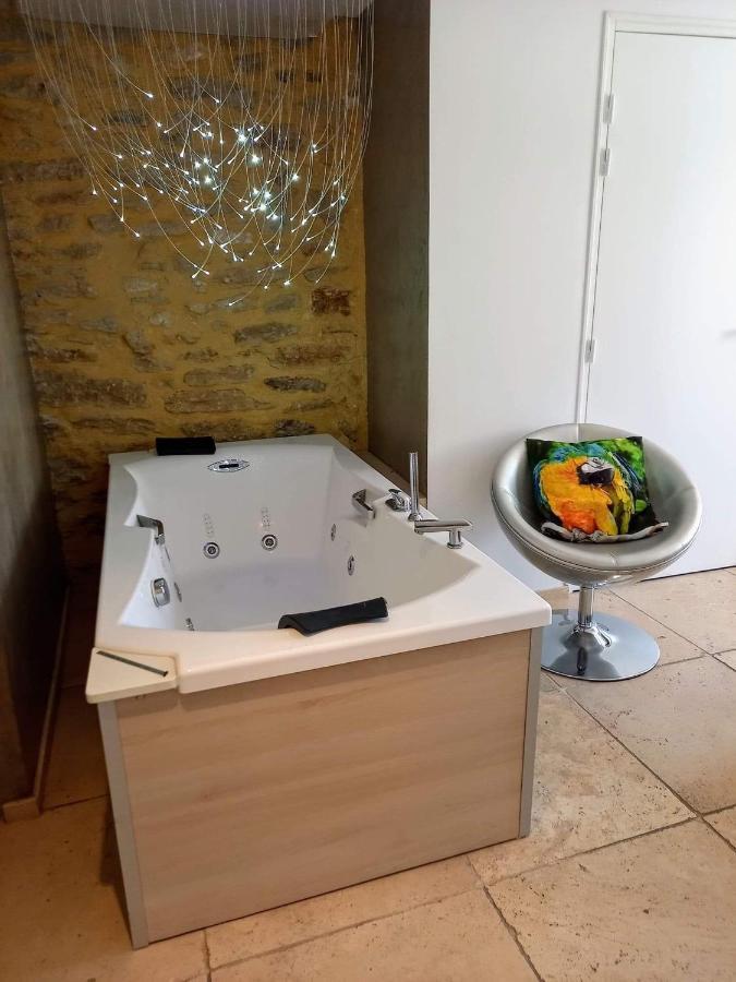 Les Chambres Du Vieux Bistrot Cabrières-dʼAvignon エクステリア 写真
