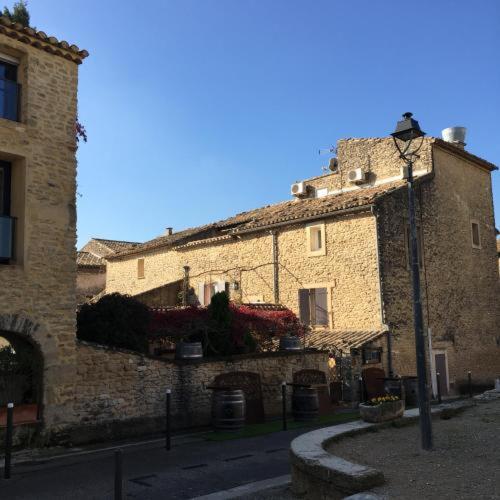 Les Chambres Du Vieux Bistrot Cabrières-dʼAvignon エクステリア 写真